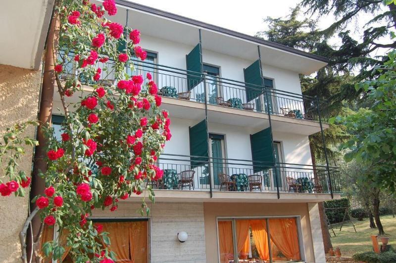 Hotel Stella Alpina Malcesine Exterior photo